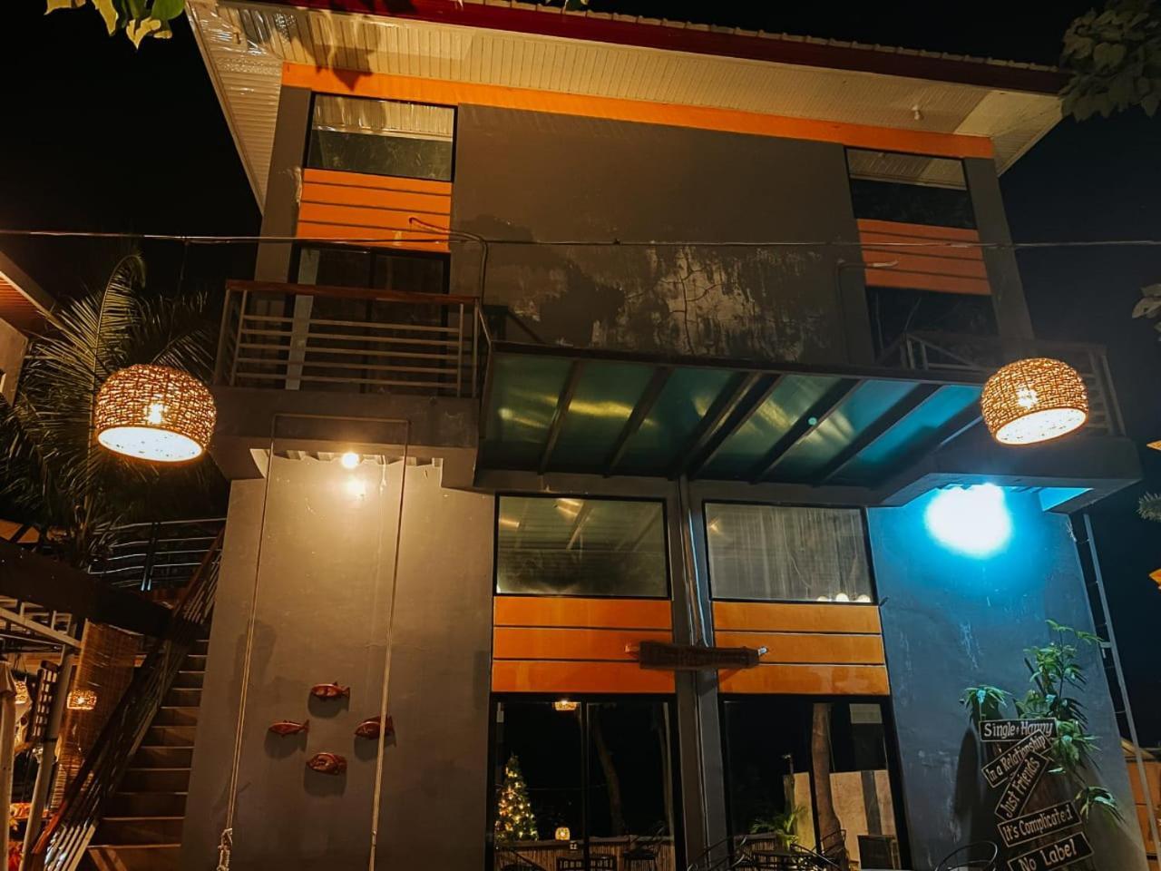 The River House - Loft Unit - Виган Экстерьер фото